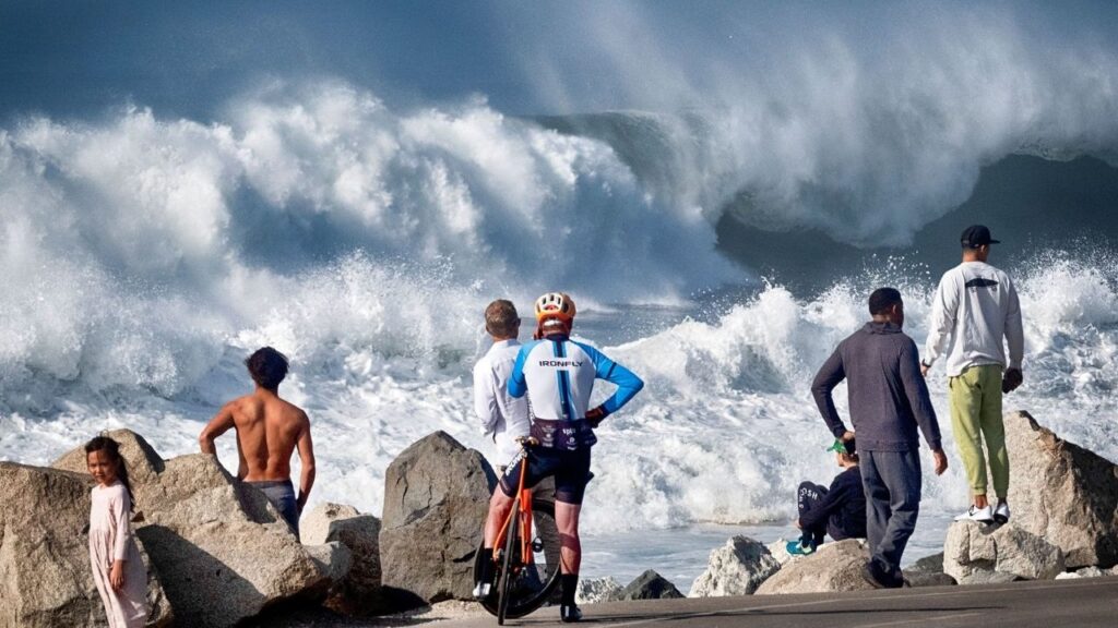Cooler Weather is Arriving in Southern California as Dangerous Surf Puts Beach Plans at Risk Cooler Weather is Arriving in Southern California as Dangerous Surf Puts Beach Plans at Risk