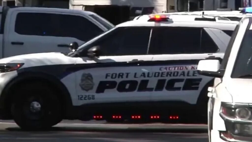 Man Allegedly Yells at Hospital Staff, Challenges Officer to Fight and Resists Arrest in Fort Lauderdale Man Allegedly Yells at Hospital Staff, Challenges Officer to Fight and Resists Arrest in Fort Lauderdale
