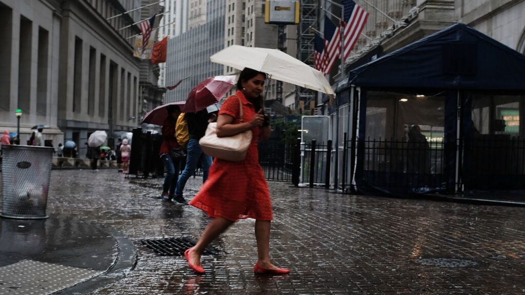 Rain Is Coming Back to NYC Sunday Flood Threat Could Put a Damper on the Weekend