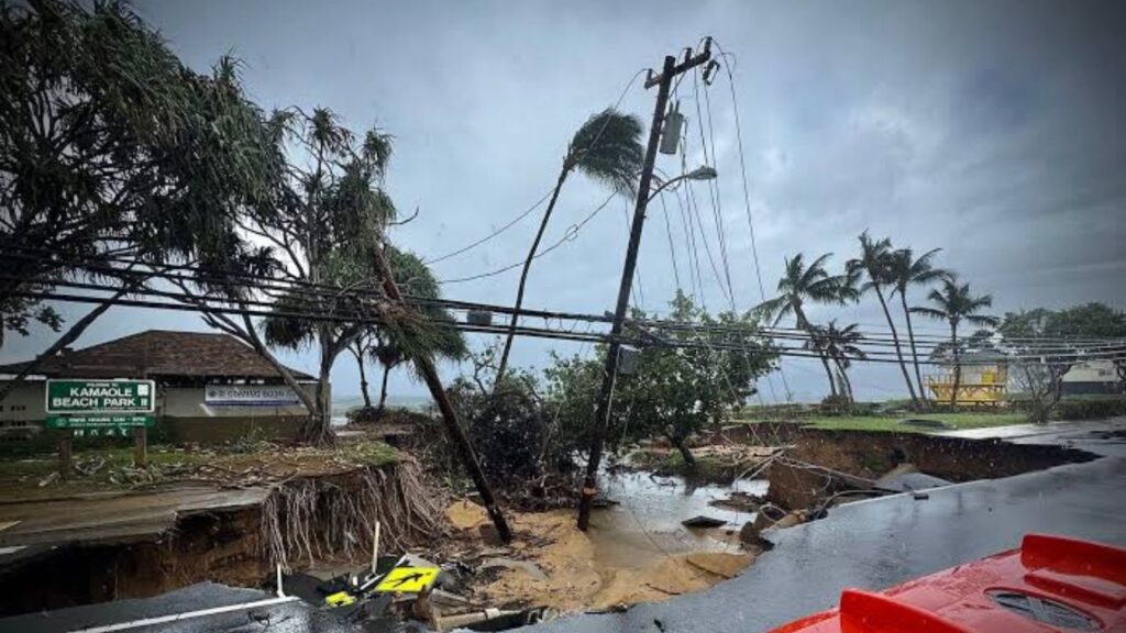 Up to 35 Inches of Rain Possible as Hurricane Nolo Threatens Hawaii With Life-Threatening Flooding Up to 35 Inches of Rain Possible as Hurricane Nolo Threatens Hawaii With Life-Threatening Flooding