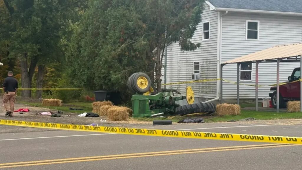 19 People Were Riding a Hay Wagon When a Tractor Lost Control and Crashed, Leaving 14 Injured in New York