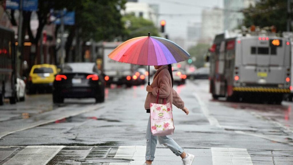 NOAA’s Winter 2026–2027 Forecast Is Out Florida Could Get Soaked While the North Turns Warmer